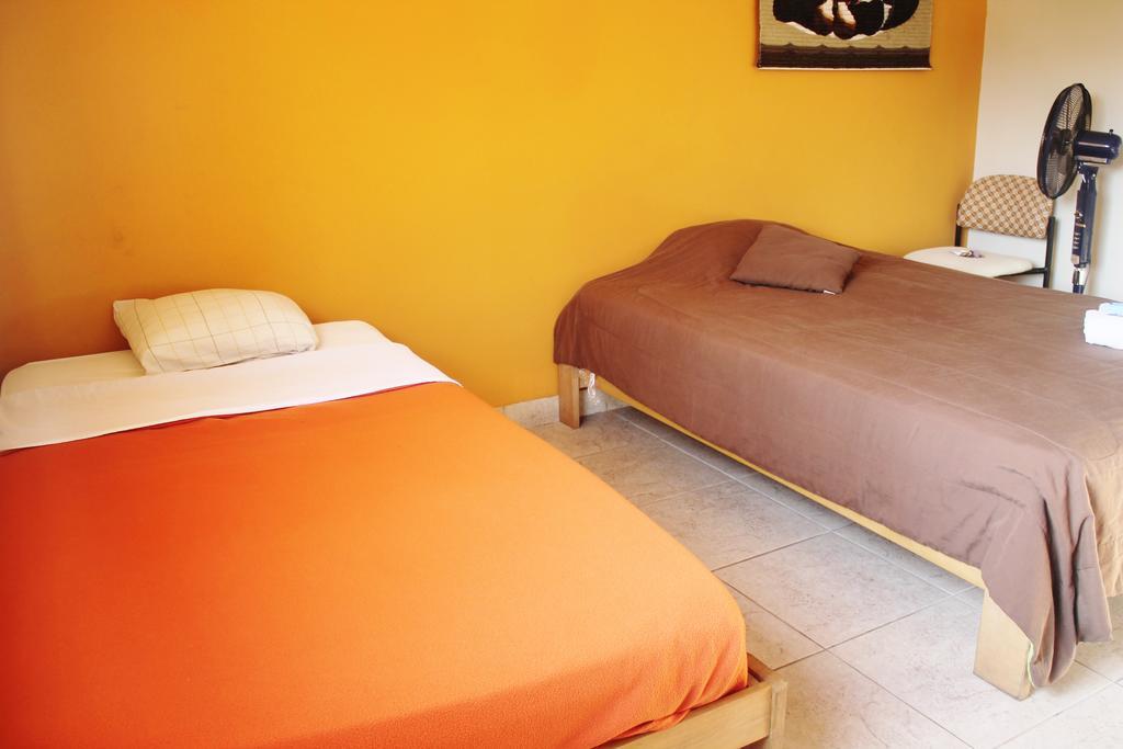 Casa Hualpa Hostel Lima Luaran gambar