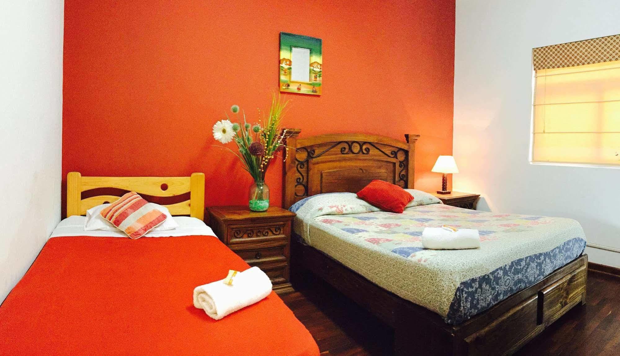 Casa Hualpa Hostel Lima Luaran gambar